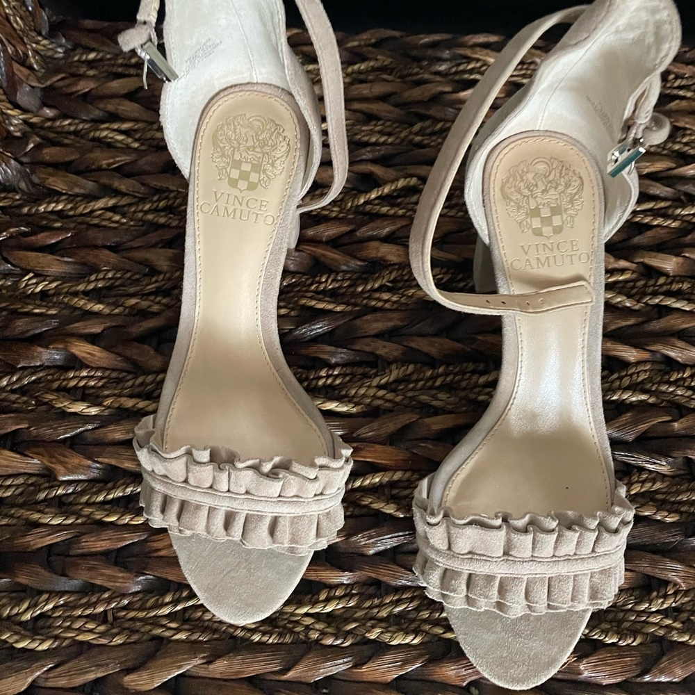 Beautiful nude suede heels